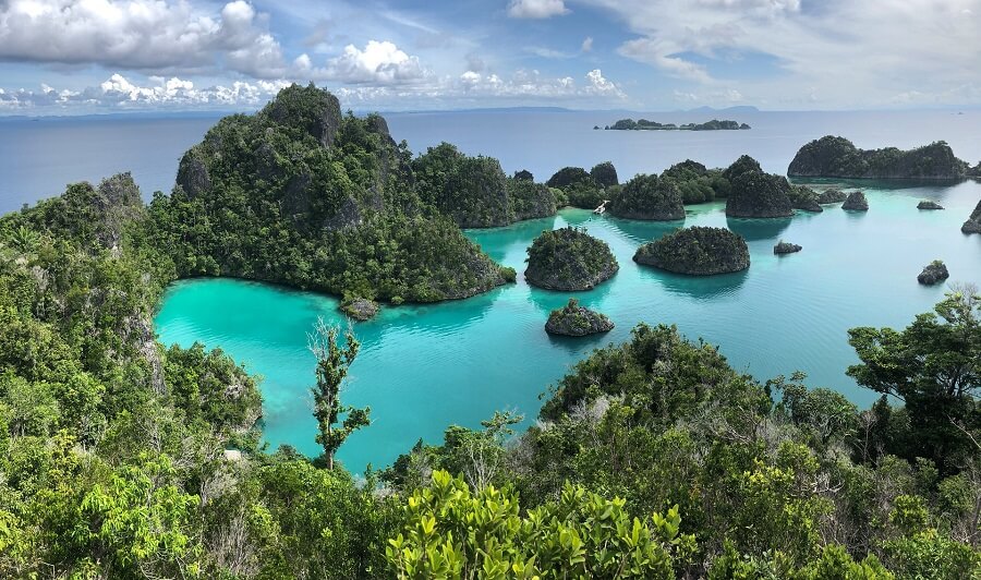 visit raja ampat islands indonesia